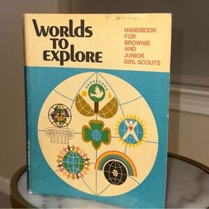Worlds to Explore: Handbook for Brownie and Junior Girl Scouts